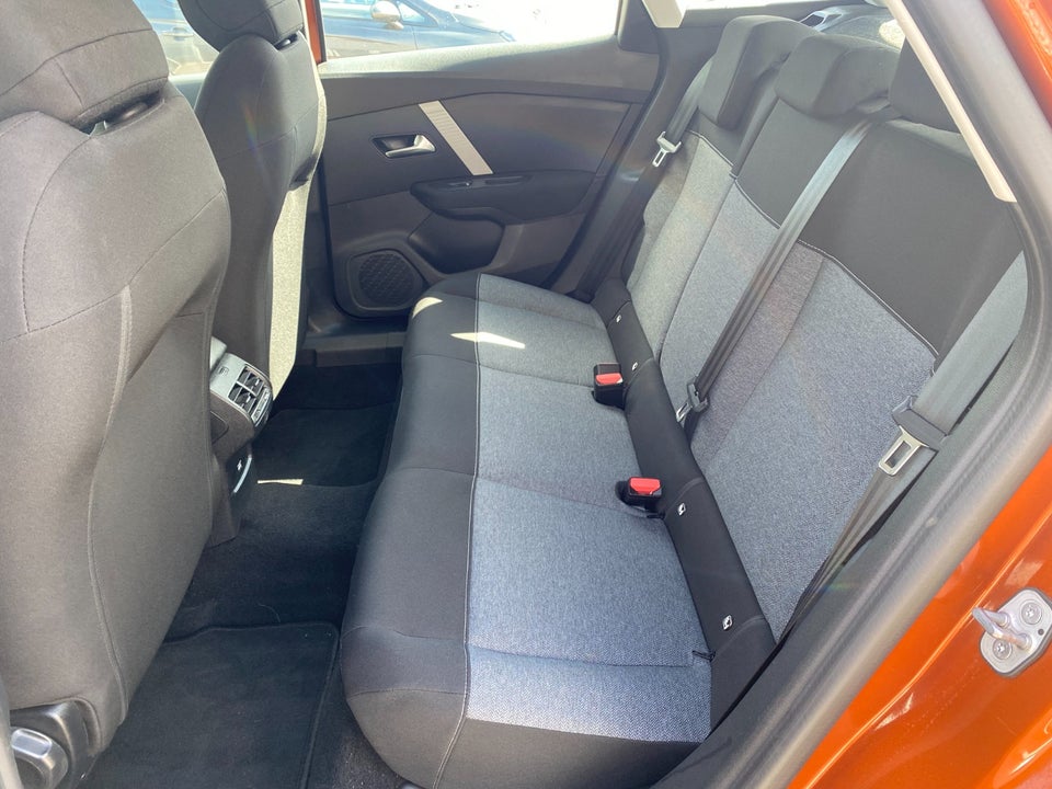 Citroën C4 1,2 PureTech 130 Iconic EAT8 5d