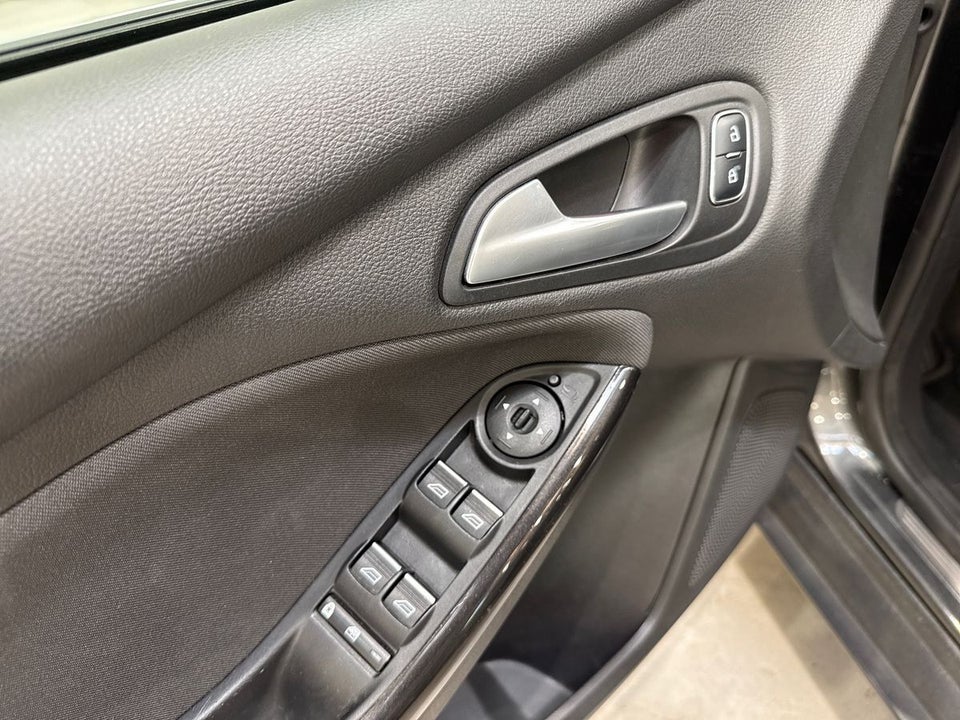 Ford Focus 1,0 SCTi 125 Titanium+ stc. 5d