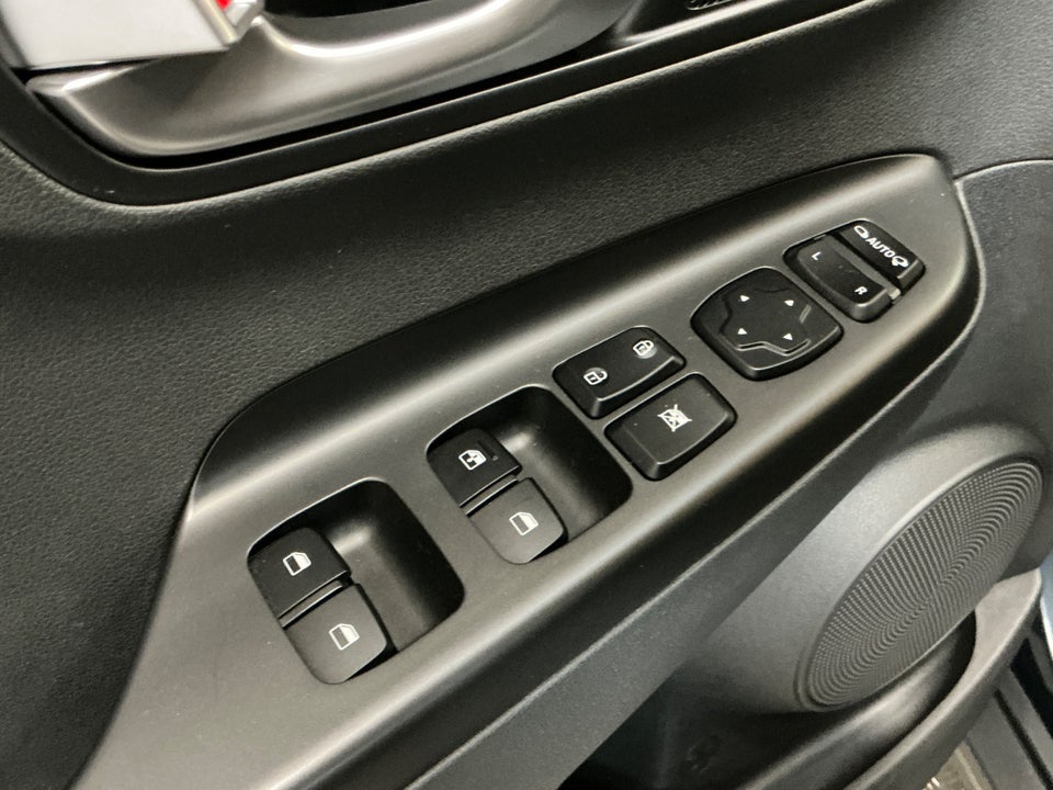 Hyundai Kona 39 EV Essential 5d