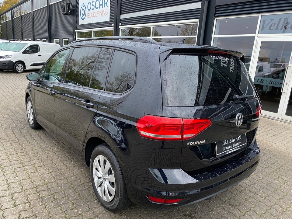 VW Touran 2,0 TDi 115 Comfortline DSG Van 5d