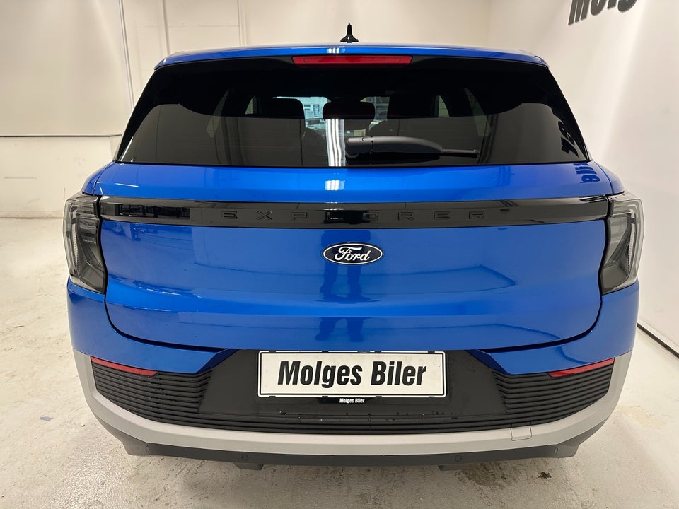 Ford Explorer 82 Premium Extended Range 5d