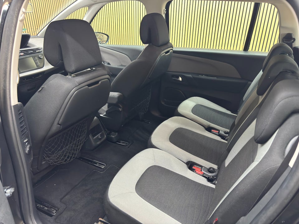 Citroën Grand C4 Picasso 1,6 e-HDi 115 Attraction 5d