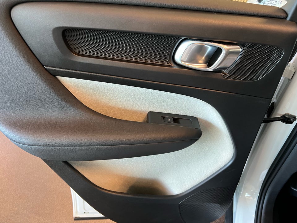 Volvo XC40 2,0 D3 150 Momentum aut. 5d