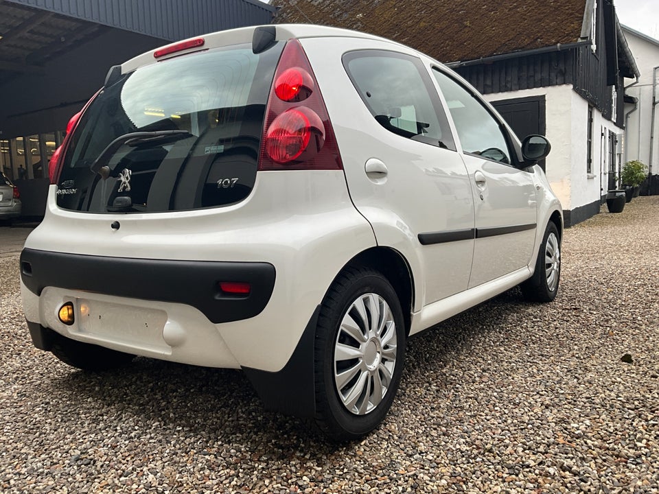 Peugeot 107 1,0 Active 5d