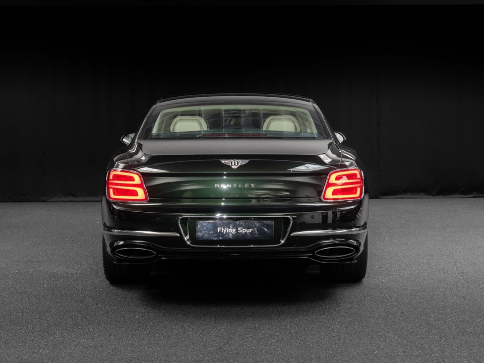 Bentley Flying Spur 4,0 V8 Hybrid Mulliner aut. 4d