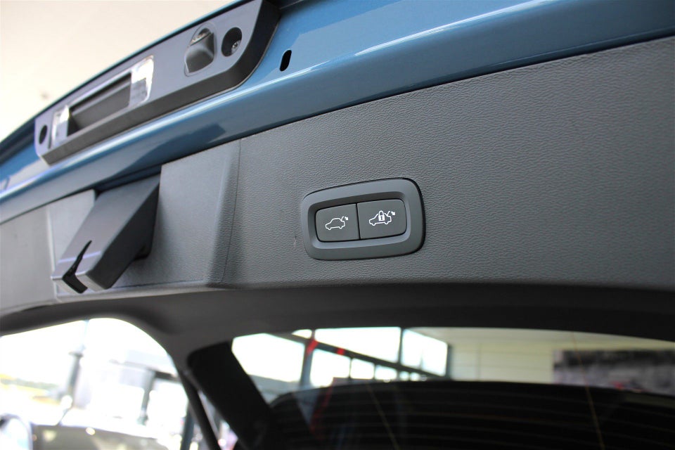 Volvo XC40 ReCharge Twin Plus 5d