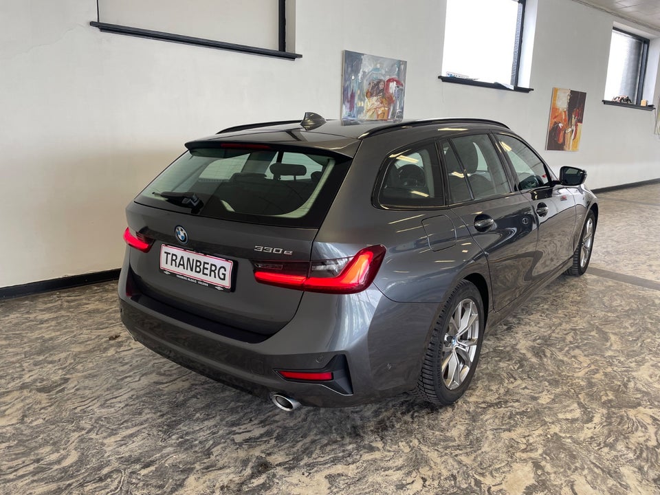 BMW 330e 2,0 Touring Sport Line aut. 5d