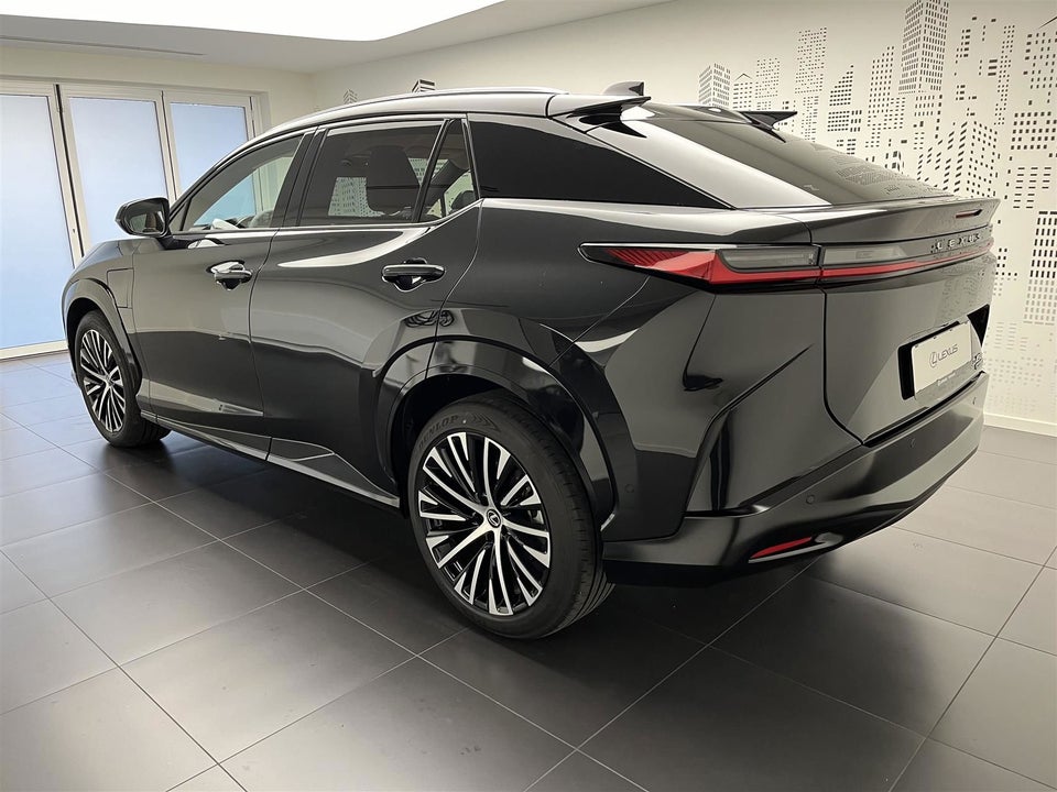 Lexus RZ450e Luxury 5d