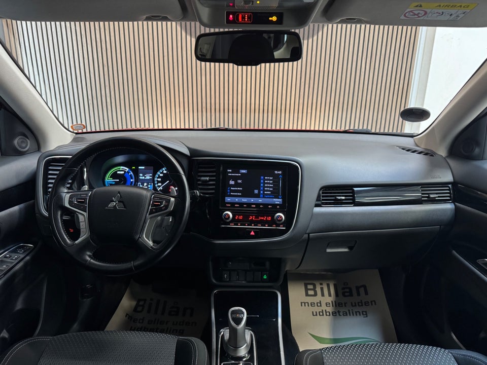 Mitsubishi Outlander 2,4 PHEV Intense CVT 4WD 5d