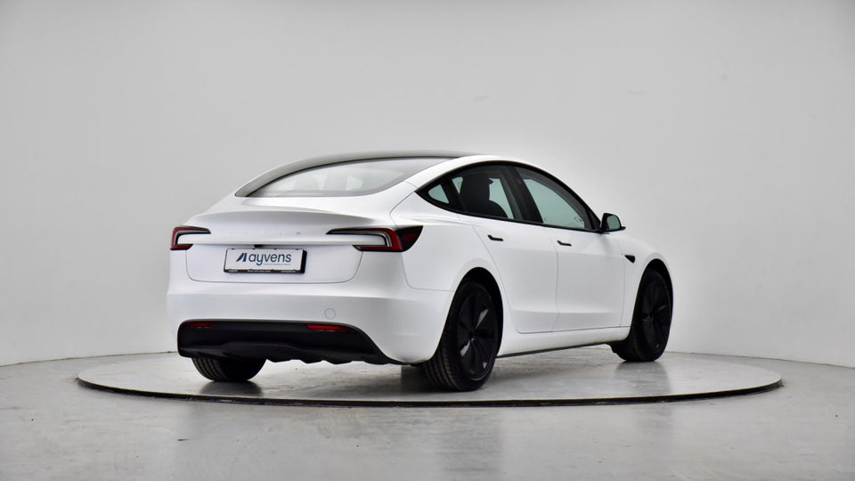 Tesla Model 3 RWD 4d