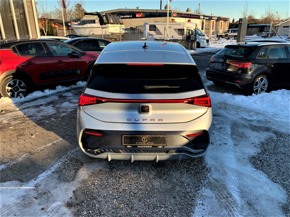 Cupra Born 58 Dinamica Pack High 5d