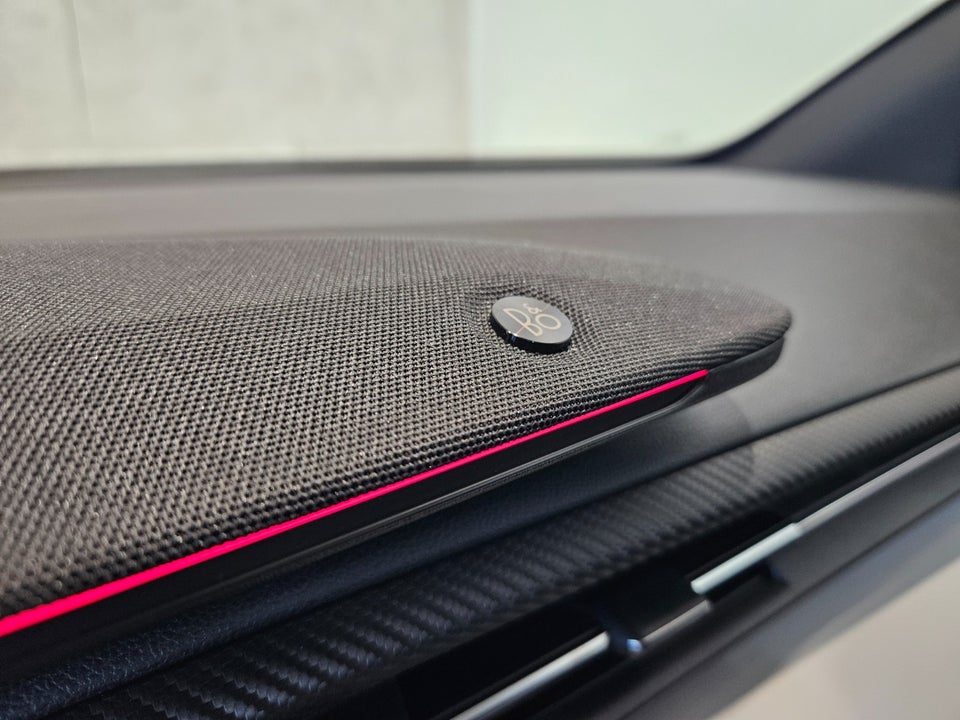 Ford Explorer 82 Premium Extended Range 5d