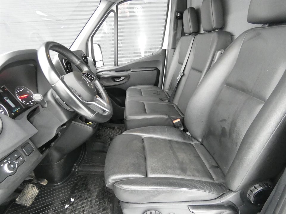Mercedes Sprinter 317 2,0 CDi A2 Kassevogn aut. RWD