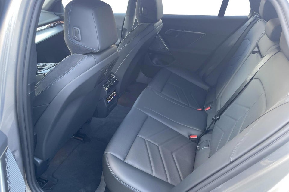 BMW i5 eDrive40 Touring Fully Charged 5d