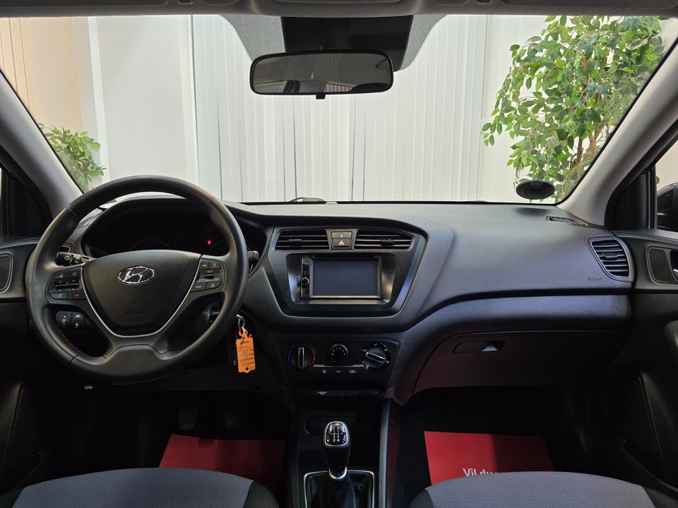 Hyundai i20 1,0 T-GDi Spring 5d