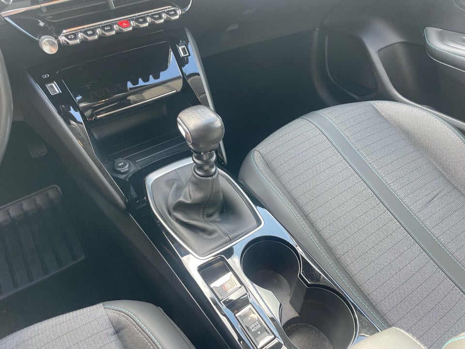 Peugeot 208 1,2 PureTech 100 Allure+ 5d