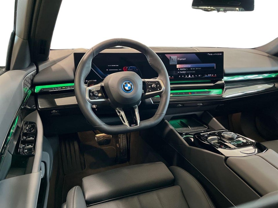 BMW i5 eDrive40 Touring Supercharged 5d