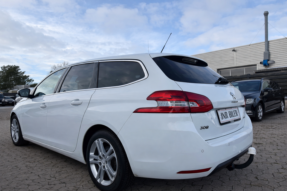 Peugeot 308 1,6 BlueHDi 120 Active SW 5d