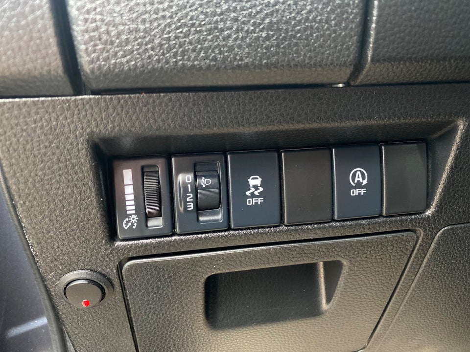 Isuzu D-Max 1,9 TD 163 Crew Cab Premium 4d