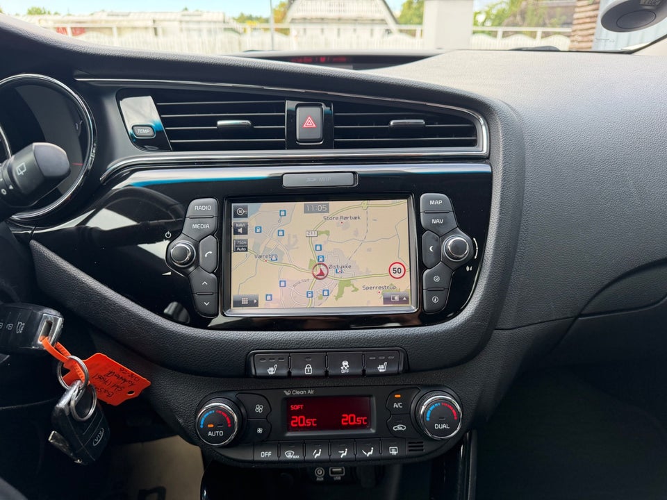 Kia Ceed 1,4 CVVT Attraction SW 5d