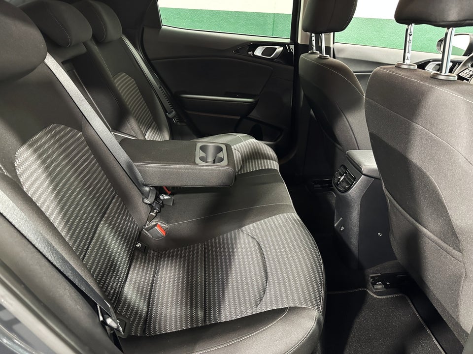 Kia XCeed 1,6 PHEV Prestige DCT 5d