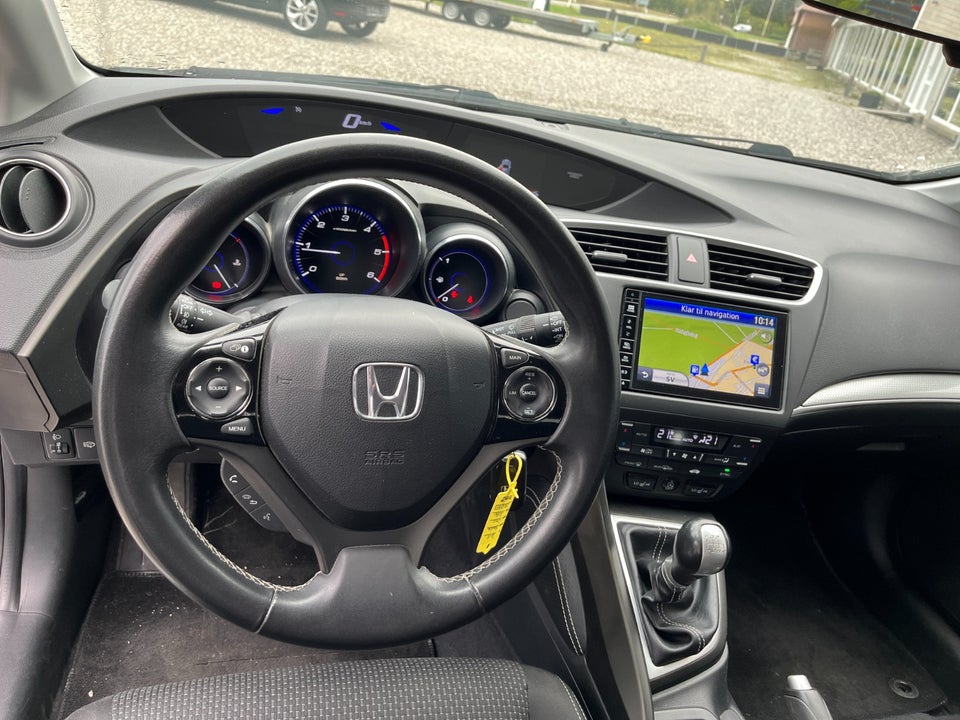Honda Civic 1,6 i-DTEC Elegance Tourer 5d