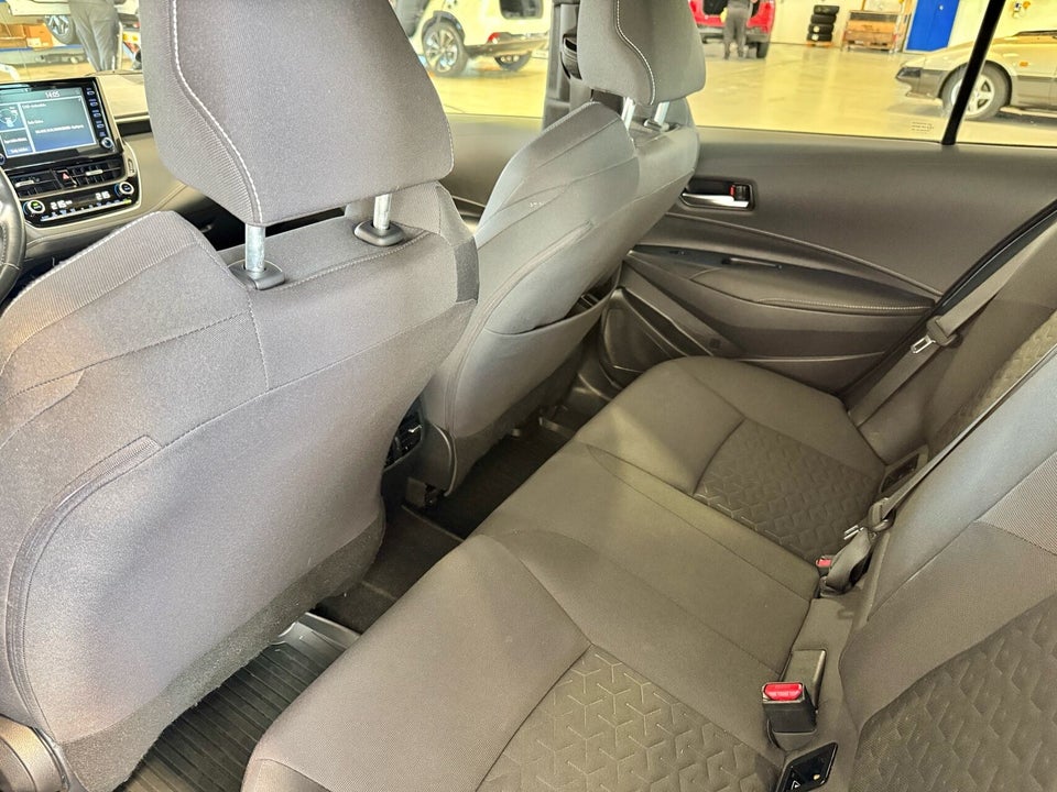 Toyota Corolla 1,8 Hybrid Active Smart Touring Sports MDS 5d