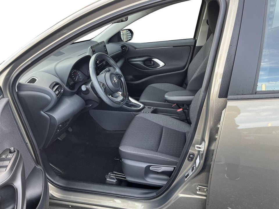 Toyota Yaris 1,5 Hybrid Active e-CVT 5d