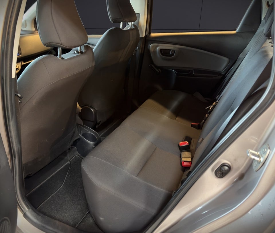 Toyota Yaris 1,0 VVT-i T1 Style 5d