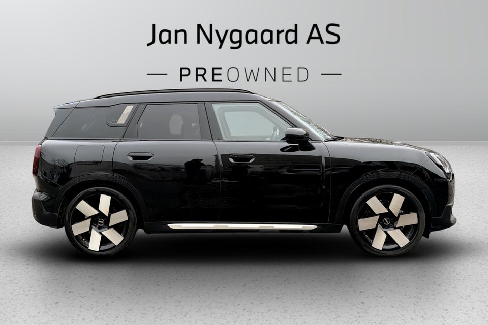 MINI Countryman SE Favoured Trim XL ALL4 5d