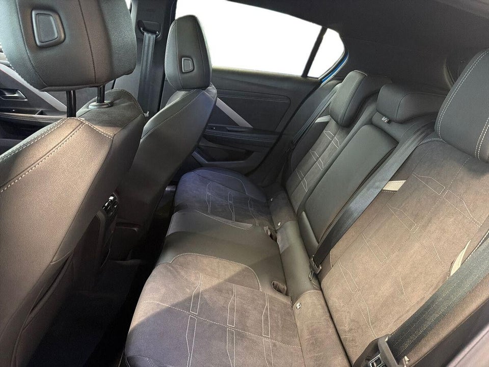 Opel Astra-e 54 GS 5d