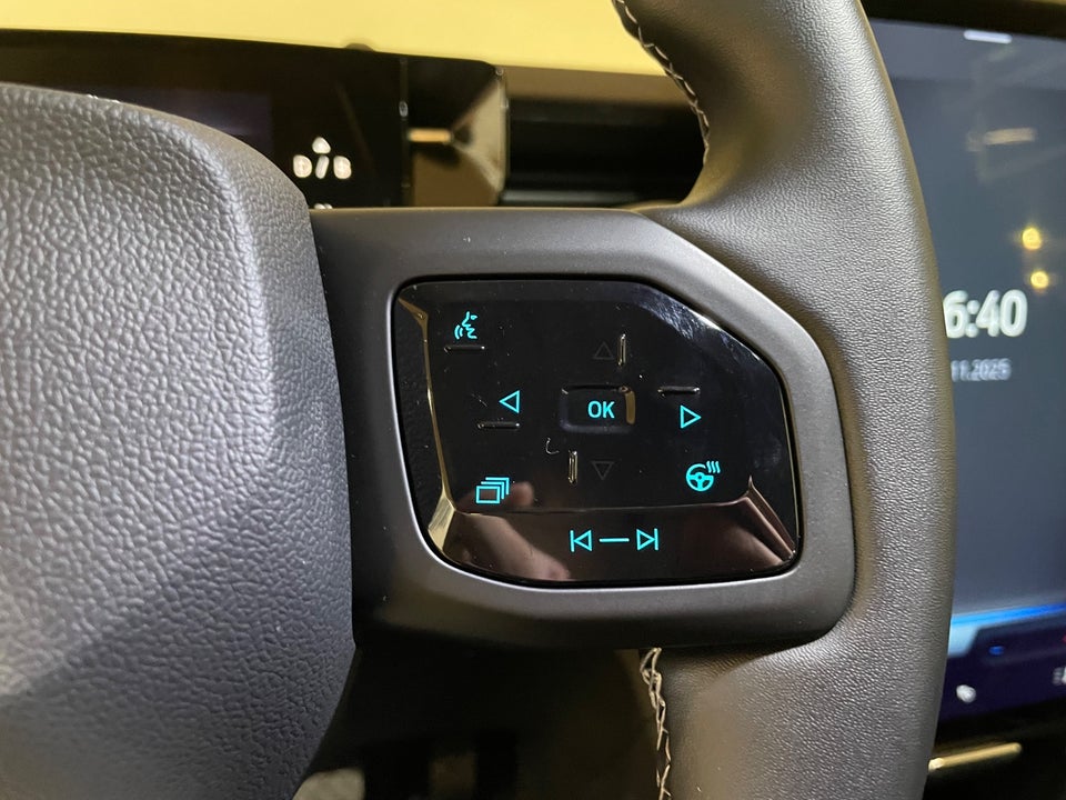 Ford Explorer 82 Select Extended Range 5d