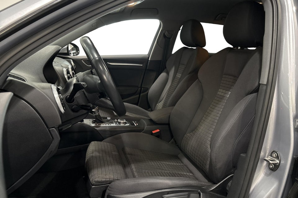 Audi A3 40 TFSi Sport Limited Sportback quattro S-tr. 5d