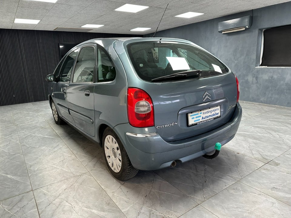 Citroën Xsara Picasso 2,0i  5d