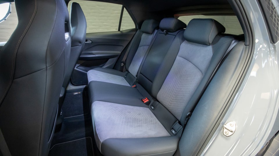 Cupra Born 58 High 5d