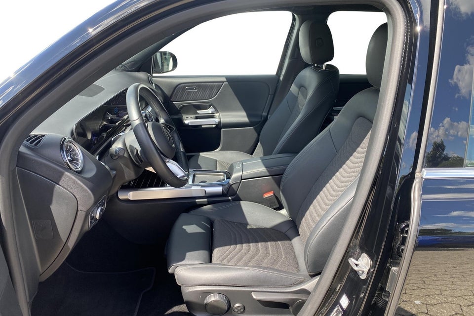 Mercedes EQB250+ Progressive 5d