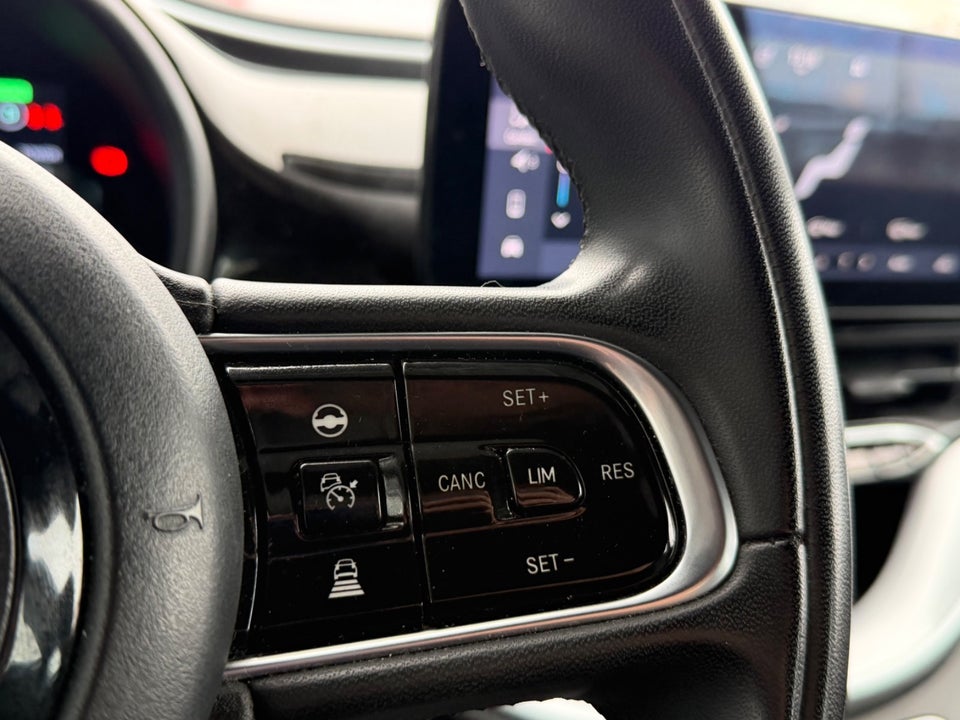 Fiat 500e 42 Icon Cabrio 2d