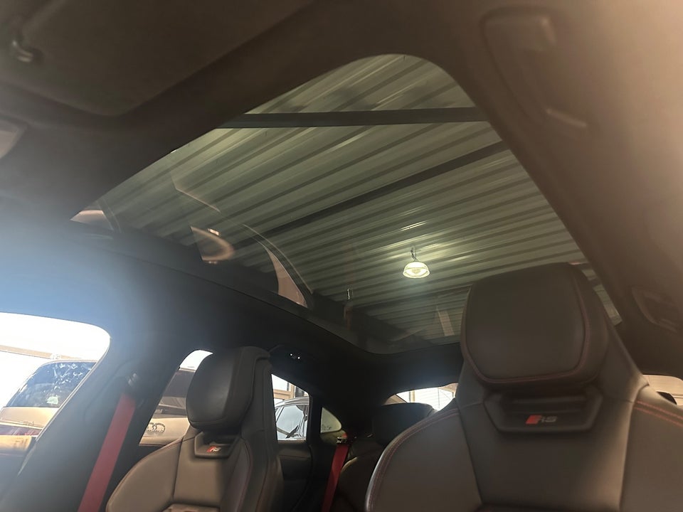 Audi RS e-tron GT quattro 4d