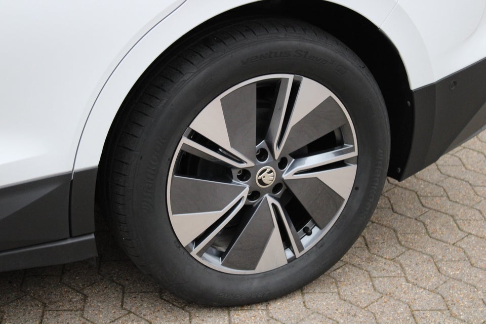 Skoda Enyaq 85 iV Loft Maxx 5d