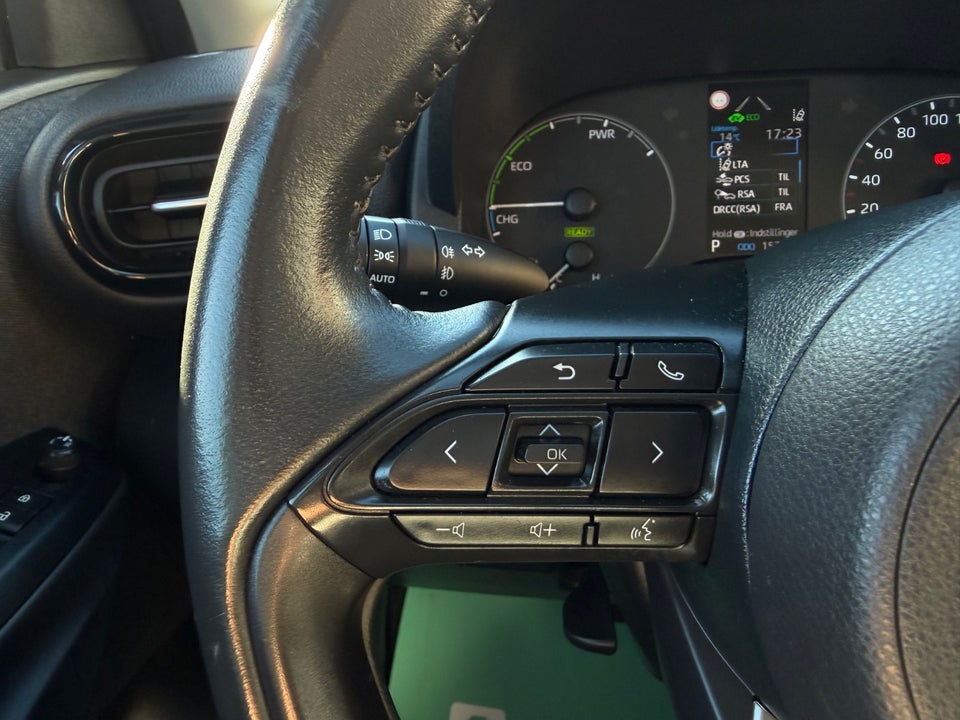 Toyota Yaris 1,5 Hybrid H3 e-CVT 5d