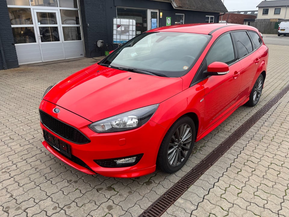 Ford Focus 1,5 SCTi 150 ST-Line stc. 5d