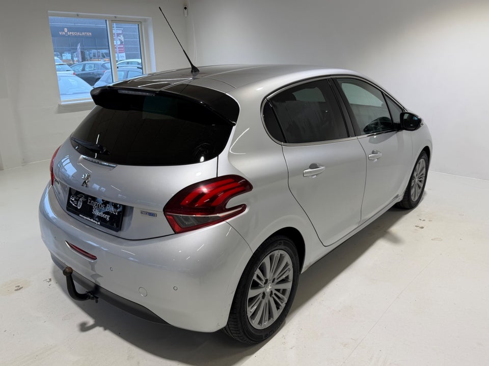 Peugeot 208 1,6 BlueHDi 100 Desire 5d