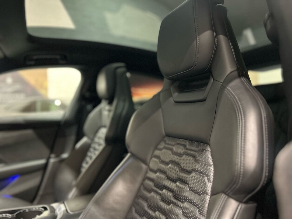 Audi e-tron GT quattro 4d