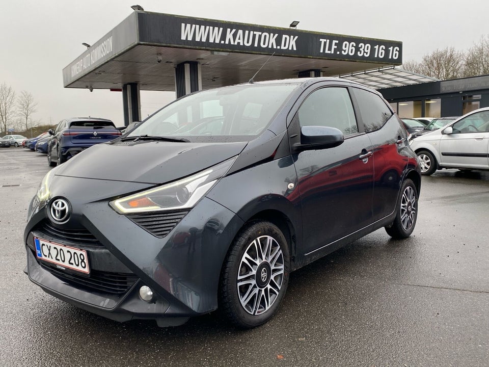 Toyota Aygo 1,0 VVT-i x-press x-shift 5d