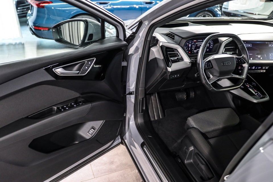 Audi Q4 e-tron 40 Advanced 5d