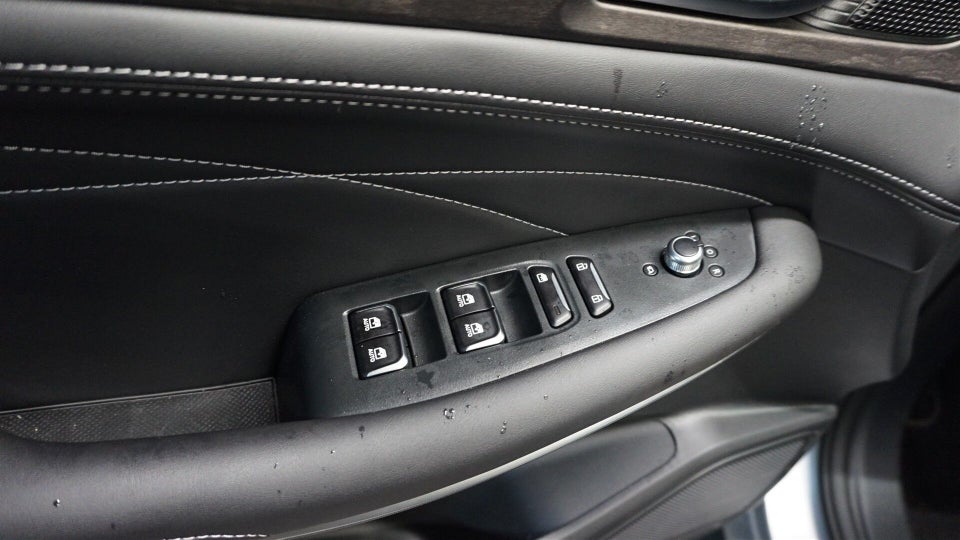 Navor E5 1,5 PHEV Rock 5d