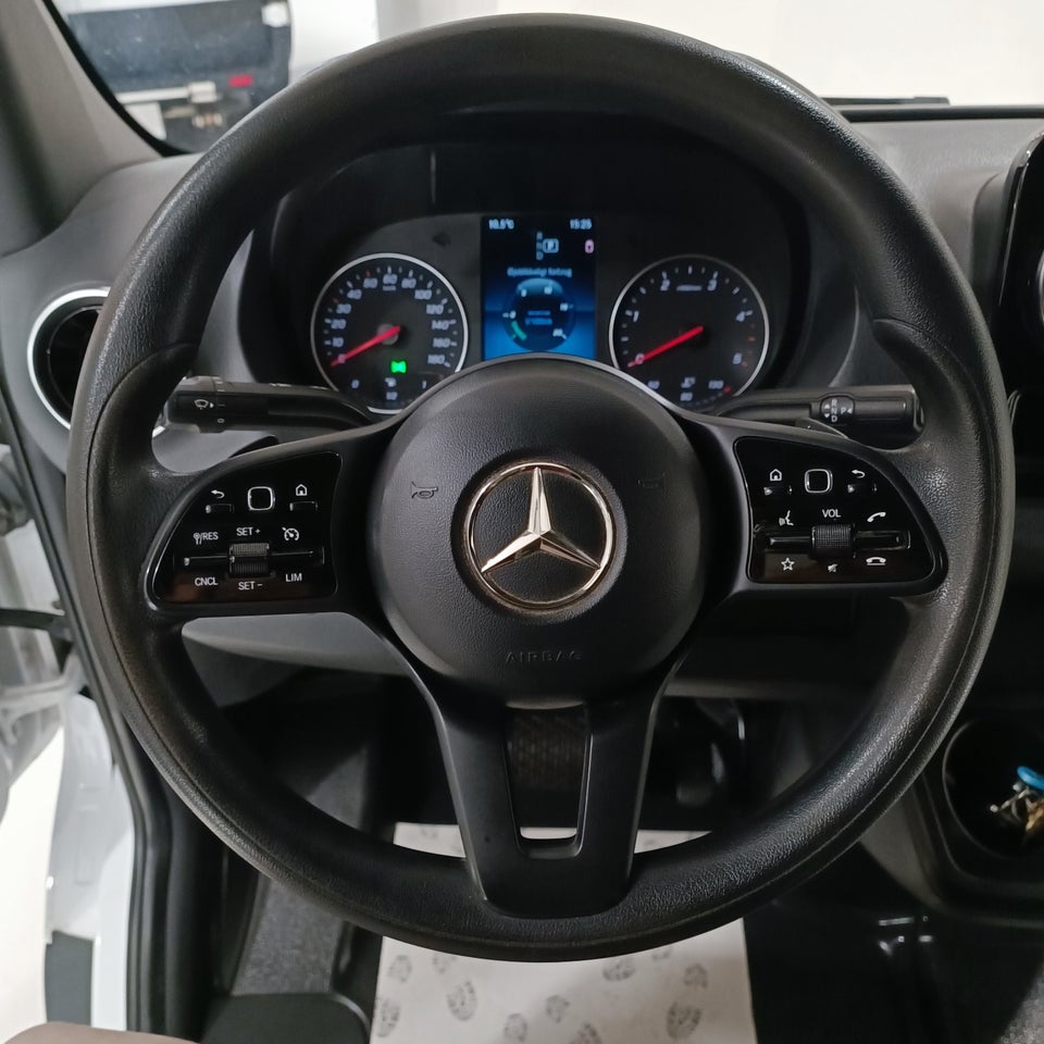 Mercedes Sprinter 317 2,0 CDi A2 Kassevogn aut. RWD