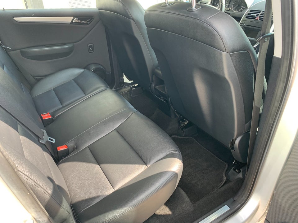 Mercedes A180 1,7 Avantgarde aut. BE 5d
