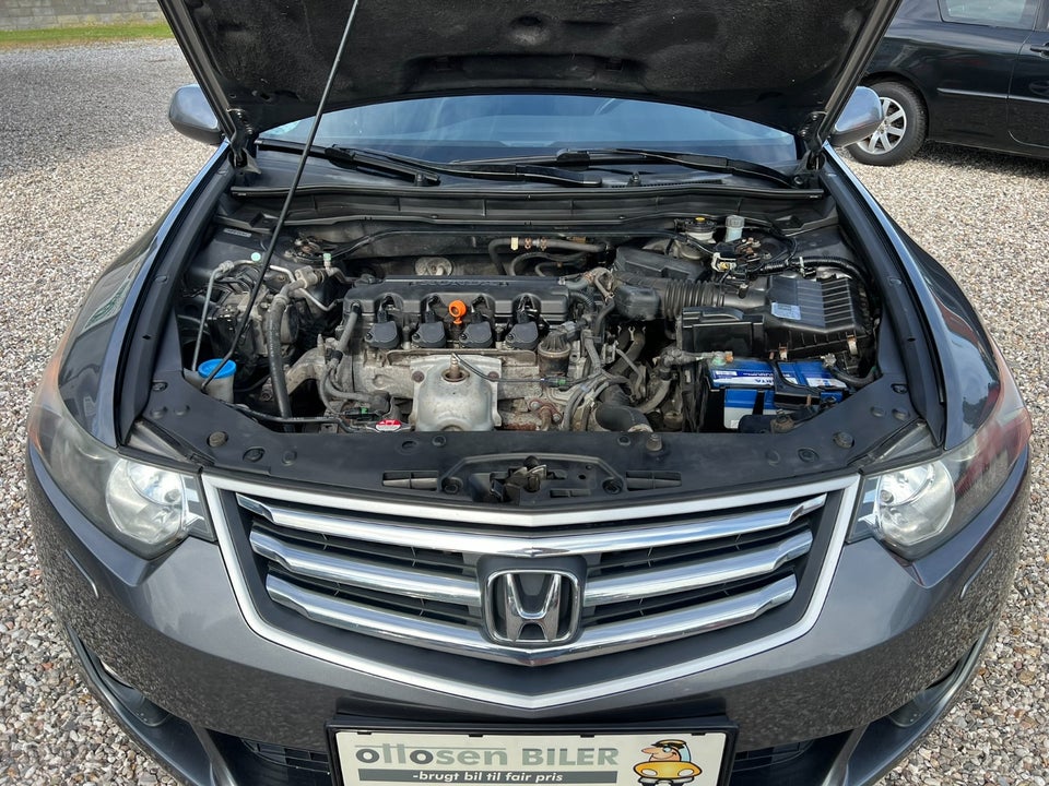 Honda Accord 2,0 Elegance Tourer 5d