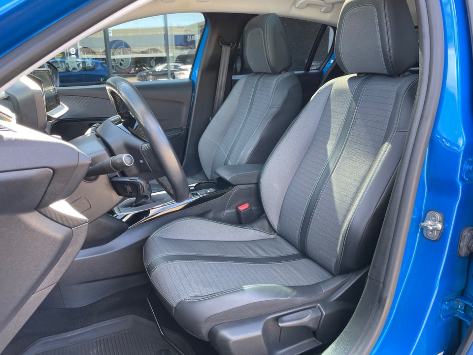Peugeot 208 1,5 BlueHDi 100 Allure Sky 5d